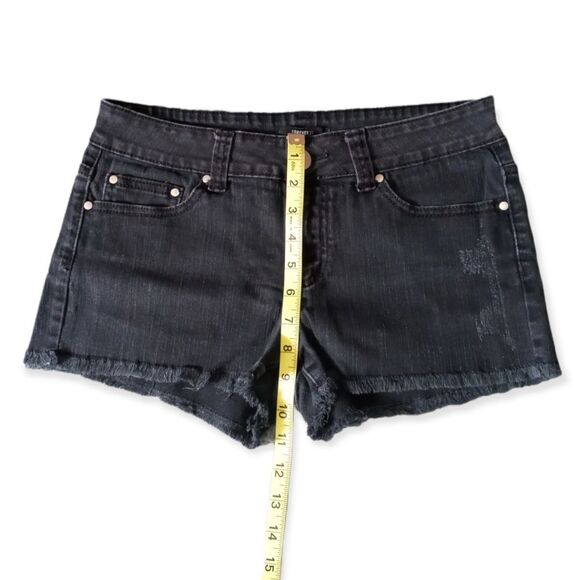 ❤️SALE! PRICE FINAL!❤️ FOREVER 21 BLACK JEAN SHORTS SIZE 29 - Picture 9 of 12